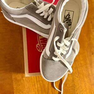 NWT Vans Kids Silver and White Sneakers